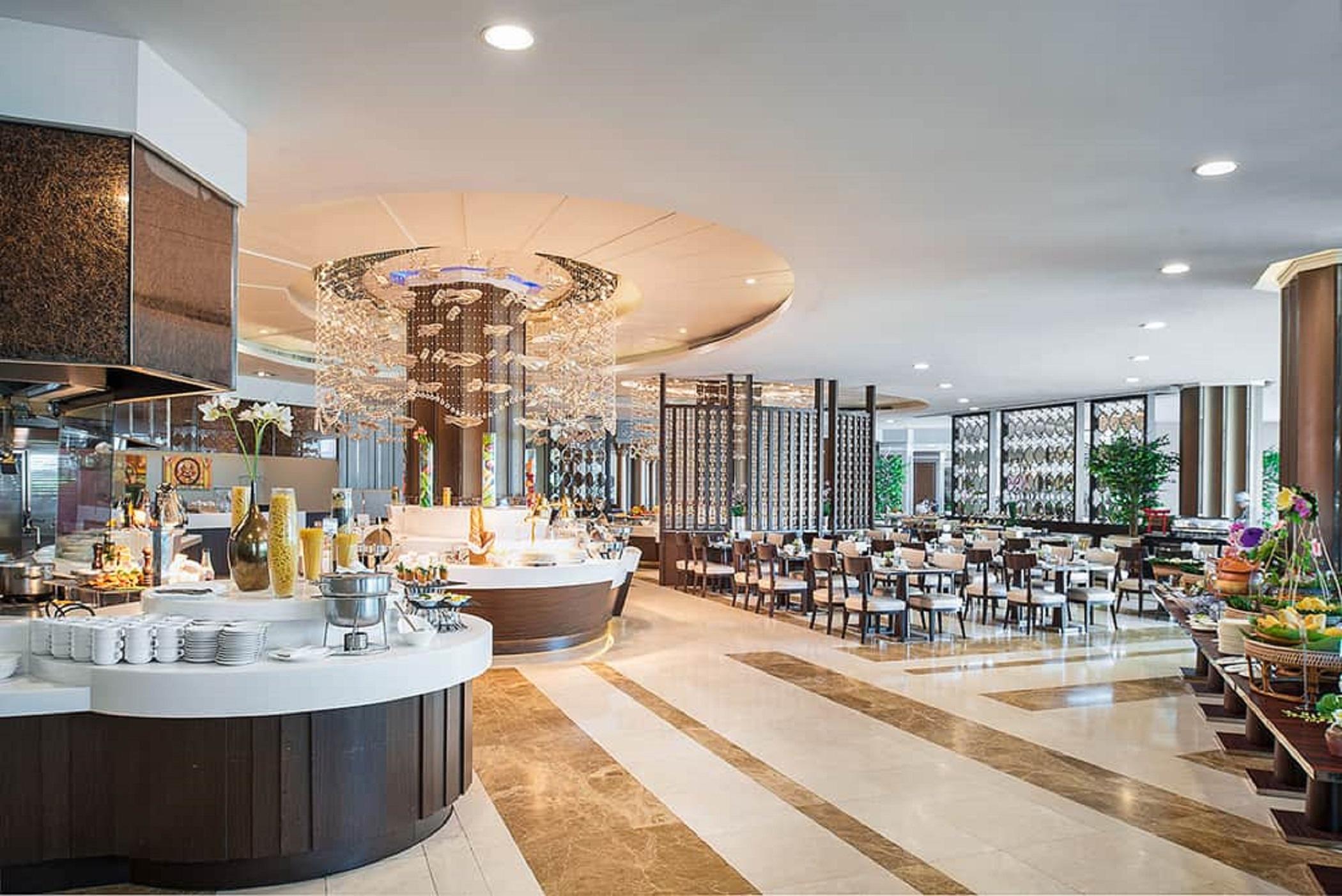 The Berkeley Hotel Pratunam Бангкок Екстер'єр фото The Terrace