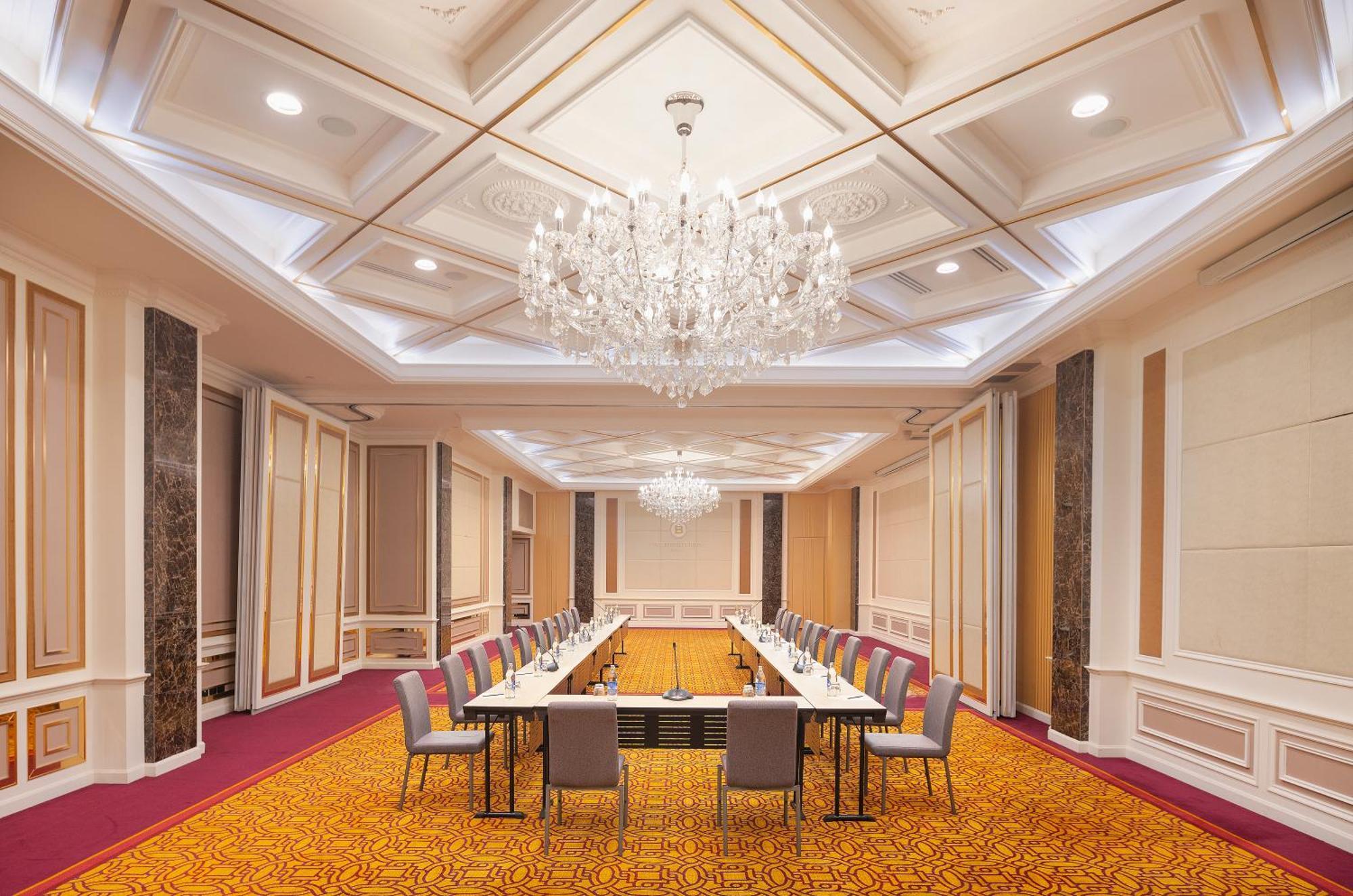 The Berkeley Hotel Pratunam Бангкок Екстер'єр фото Meeting room