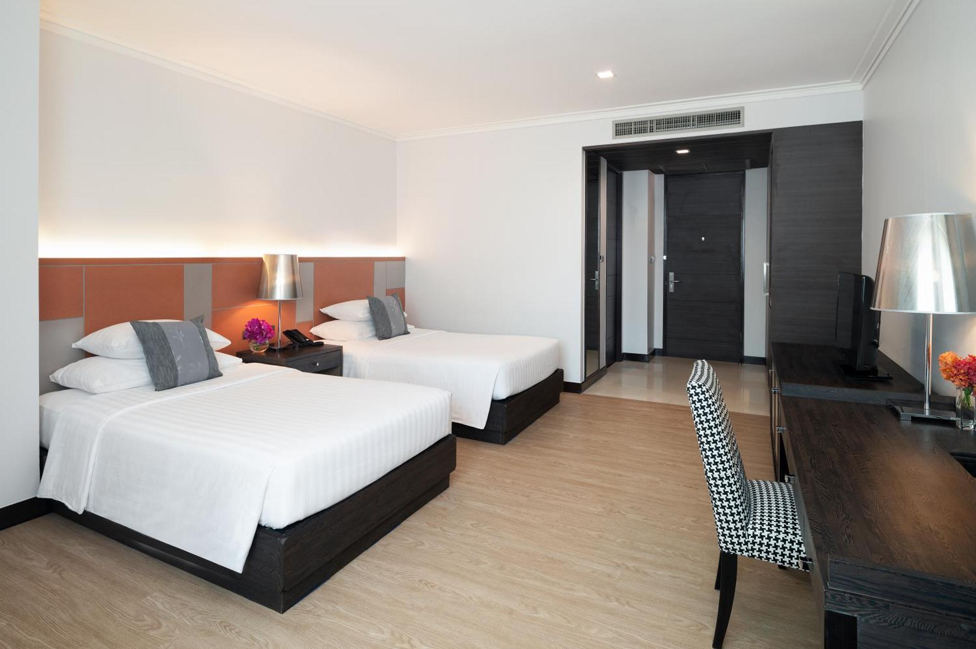 The Berkeley Hotel Pratunam Бангкок Екстер'єр фото Deluxe Room